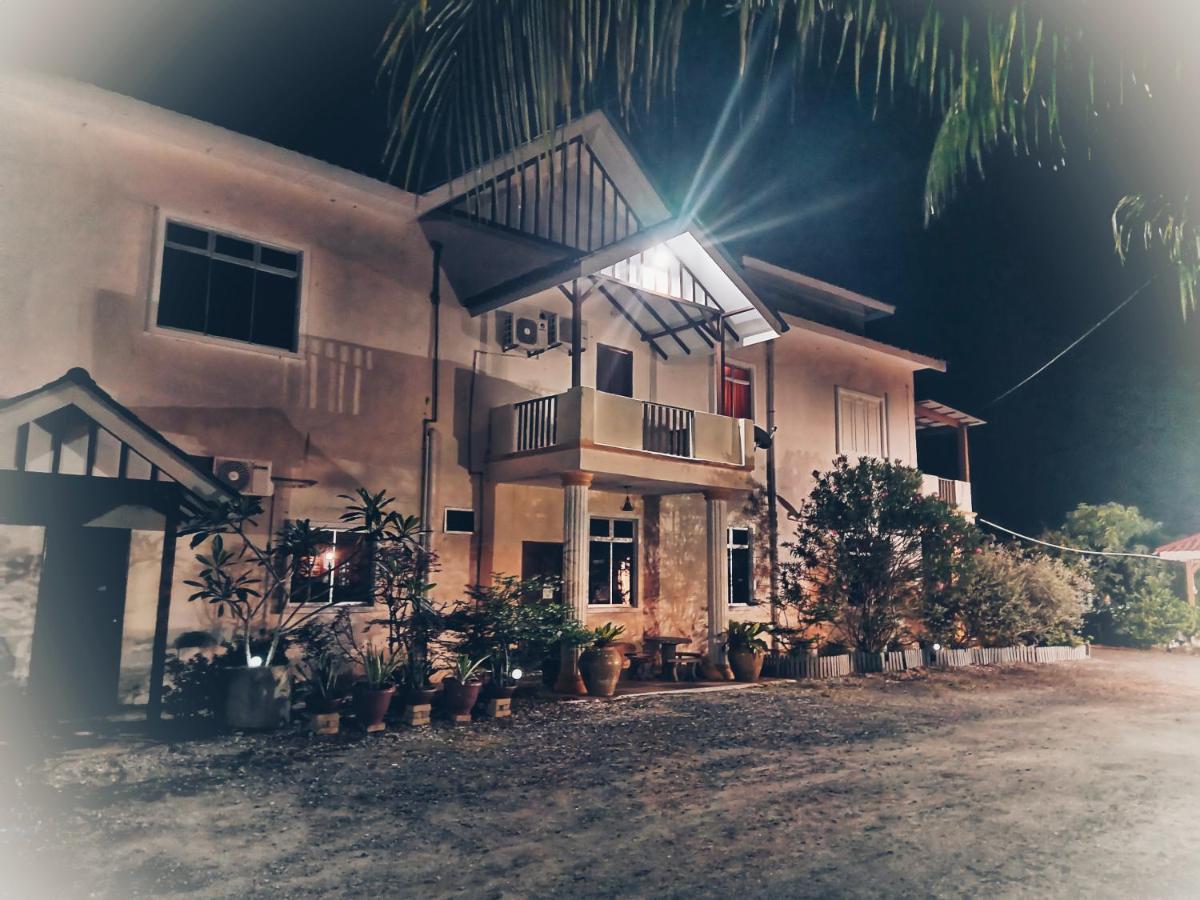 Kurau Inn Farmstay Kuala Kurau Exteriér fotografie