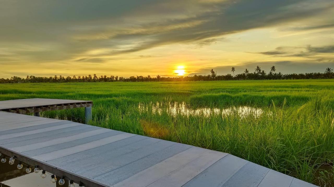 Kurau Inn Farmstay Kuala Kurau Exteriér fotografie